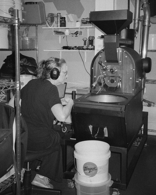 The Three Stages of Coffee Roasting: The Science & Craft Behind Exceptional Flavors